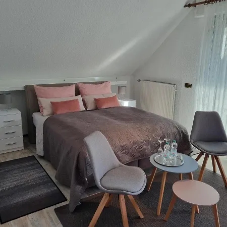 Privatunterkunft Haus Katarina *